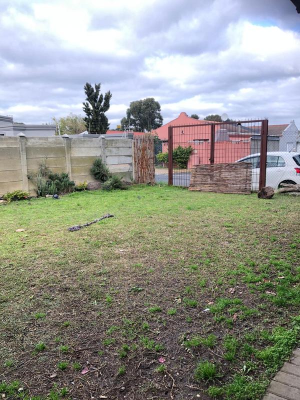 To Let 4 Bedroom Property for Rent in Ottery Western Cape